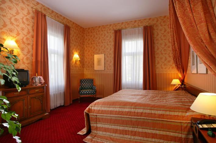 Hotel Saechsischer Hof Meiningen Exterior photo